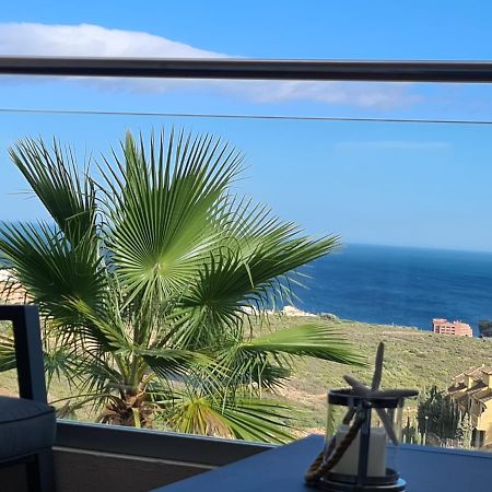 Seaside Serenity - Stylish Apartment With Spectacular Views Manilva Ngoại thất bức ảnh