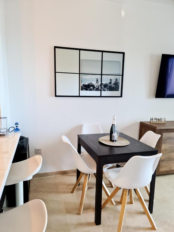 Seaside Serenity - Stylish Apartment With Spectacular Views Manilva Ngoại thất bức ảnh