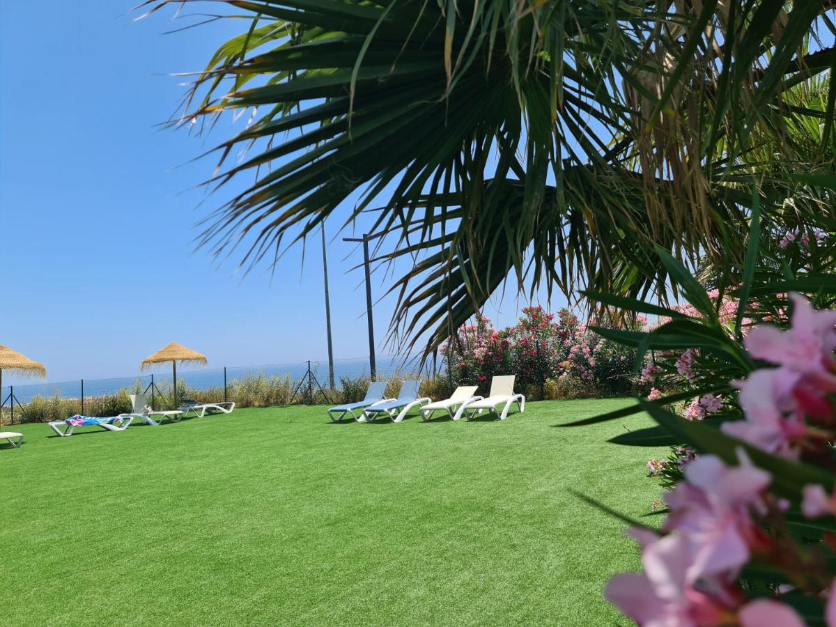 Seaside Serenity - Stylish Apartment With Spectacular Views Manilva Ngoại thất bức ảnh