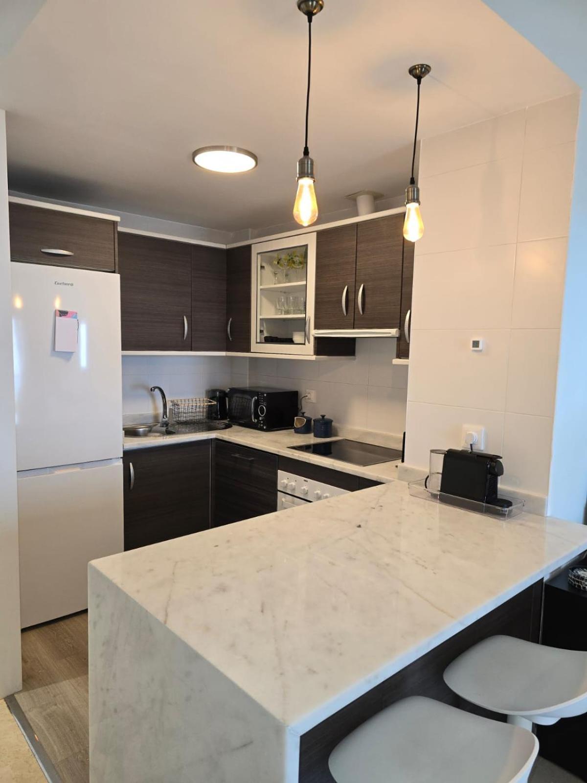 Seaside Serenity - Stylish Apartment With Spectacular Views Manilva Ngoại thất bức ảnh